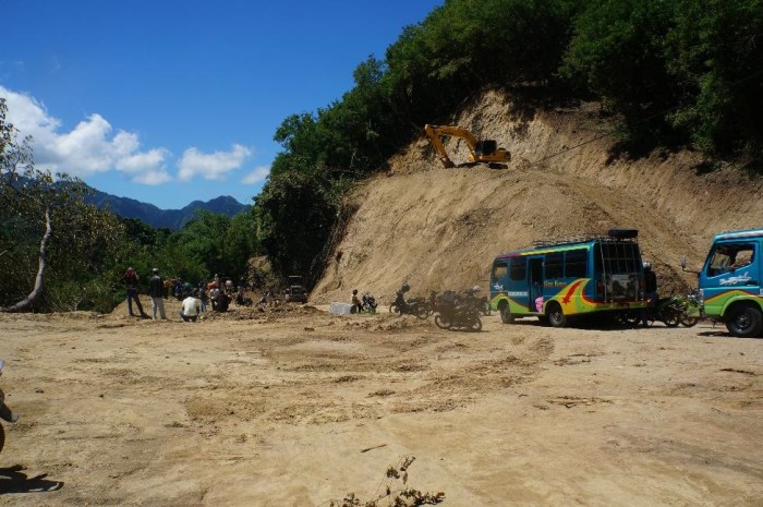 But getting there wasn't without its hiccups (like 3 hour delays from random mud slides on the only road there)