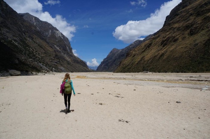 Weird massive beach left behind by an old lake at 4,000 meters